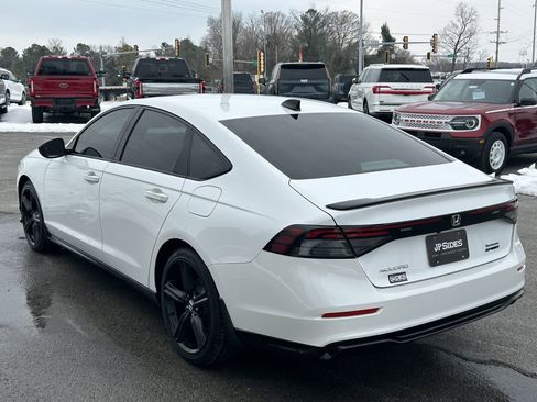 Used 2023 Honda Accord Sport image 5