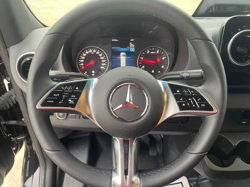 New 2025 Mercedes-Benz Sprinter 2500 image 14