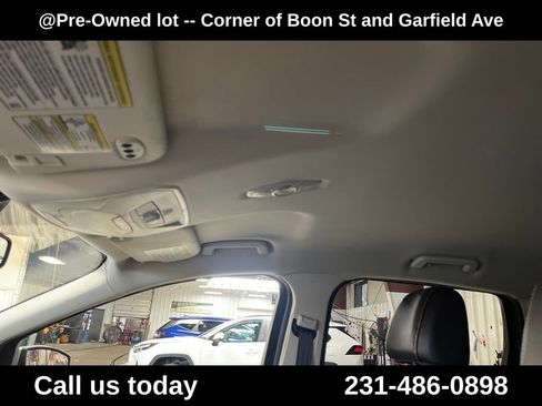 Used 2014 Ford Escape Titanium w/ Equipment Group 401A AWD/4WD image 13