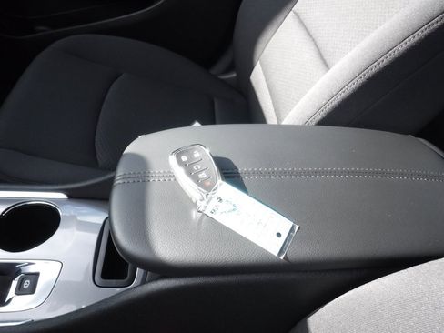 Used 2023 Chevrolet Malibu LT image 10