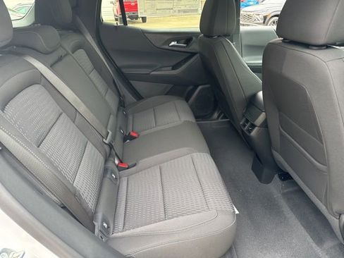 New 2025 Chevrolet Equinox LT w/ Safety and Technology Package image 9