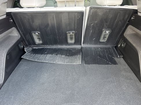 Certified 2025 Cadillac Optiq Sport 2 w/ LPO, Floor Liner Package AWD/4WD image 16