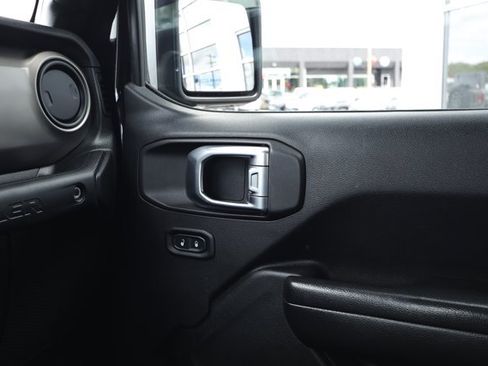 Used 2020 Jeep Wrangler Unlimited Sport AWD/4WD image 25