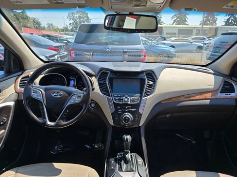 Used 2014 Hyundai Santa Fe Sport 2.0T w/ Technology Package 05 FWD image 9