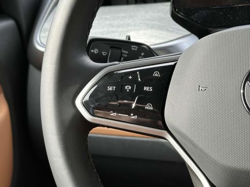 New 2025 Volkswagen ID. Buzz Pro S image 16