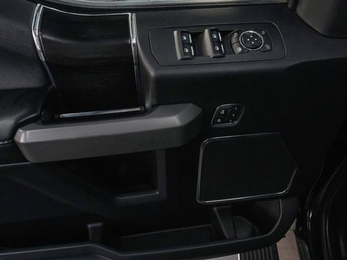 Used 2019 Ford F150 Platinum image 12