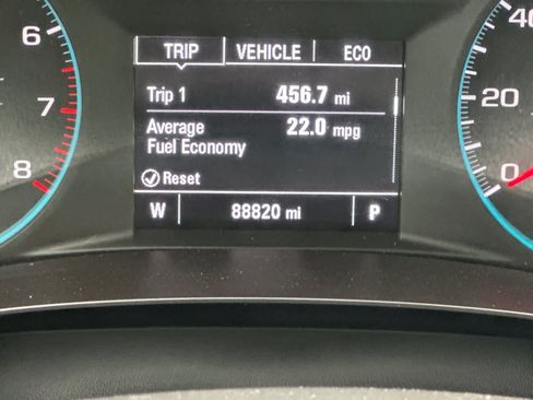 Used 2020 Chevrolet Malibu LT FWD image 28