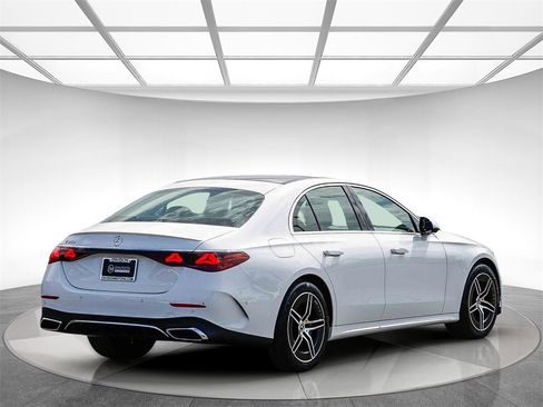 New 2026 Mercedes-Benz E 350 Sedan image 4