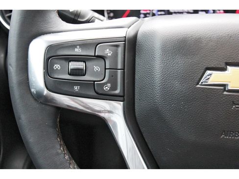 Used 2022 Chevrolet Blazer Premier w/ Enhanced Convenience Package FWD image 19