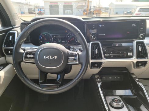 Used 2022 Kia Sorento SX image 10