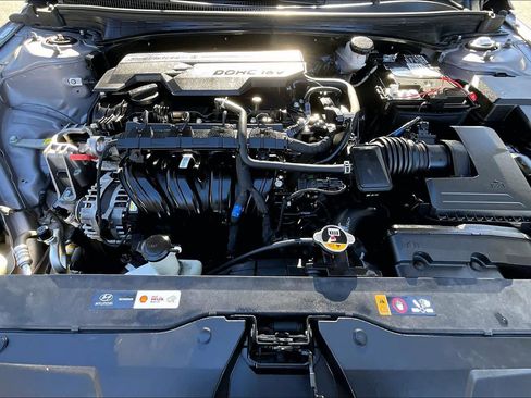 Used 2023 Hyundai Elantra SEL w/ Convenience Package image 29