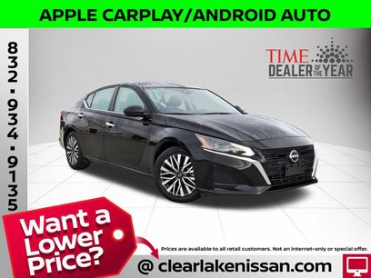 Used 2024 Nissan Altima 2.5 SV