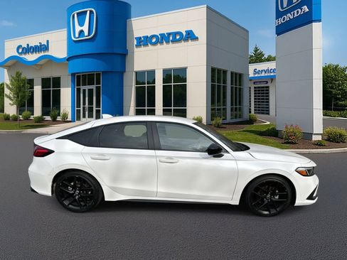 Used 2024 Honda Civic Sport image 8
