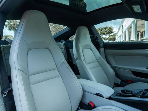 Used 2022 Porsche 911 Carrera S RWD image 19