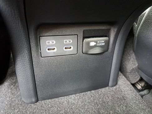 New 2026 Toyota Prius Plug-In Hybrid image 9