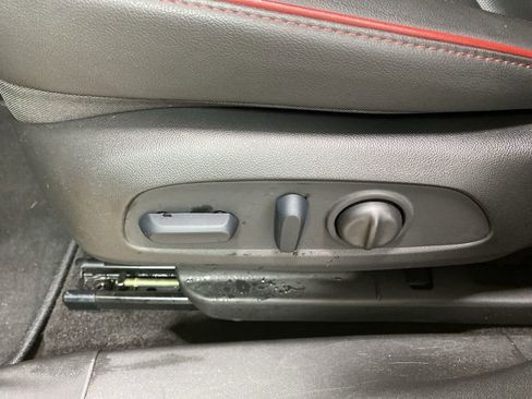 Used 2024 Chevrolet TrailBlazer RS w/ Convenience Package image 33