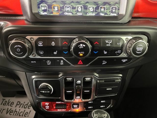 Used 2018 Jeep Wrangler Unlimited Rubicon w/ Dual Top Group AWD/4WD image 35