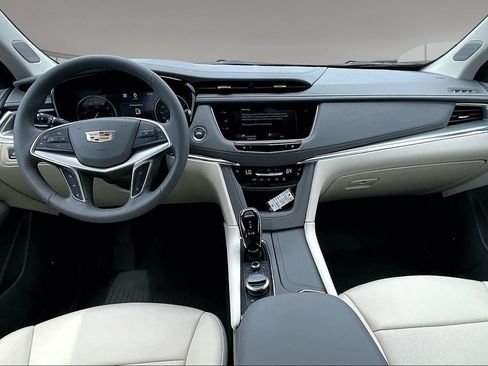 New 2026 Cadillac XT5 Premium Luxury w/ Driver Assist Package FWD image 5