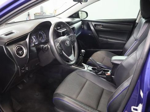 Used 2019 Toyota Corolla SE FWD image 12