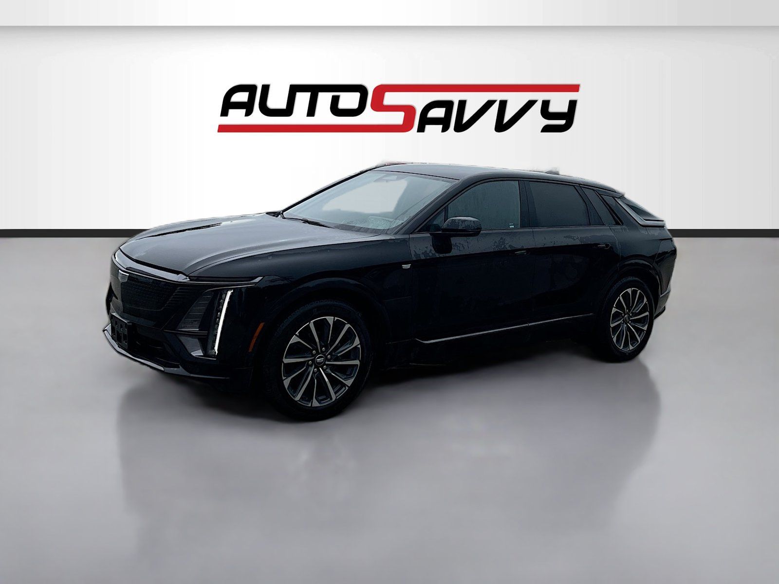 Used 2025 Cadillac Lyriq Sport AWD/4WD image 3