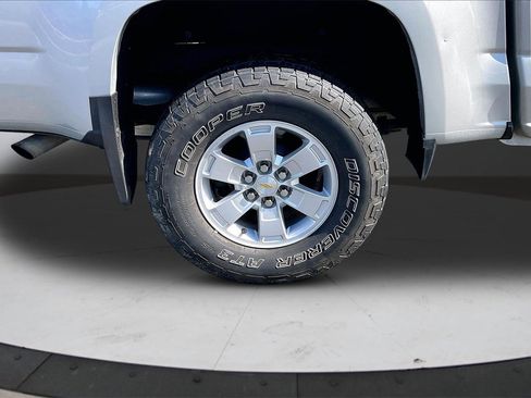 Used 2019 Chevrolet Colorado W/T w/ WT Convenience Package image 34