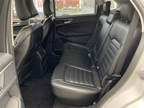 Used 2023 Ford Edge SEL image 11