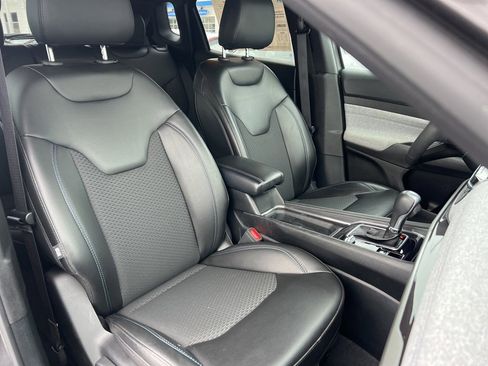 Used 2023 Jeep Compass Latitude w/ Convenience Group image 26