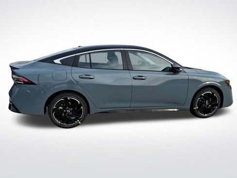 New 2026 Nissan Sentra SR image 8