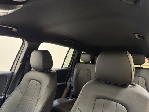 Certified 2025 Mercedes-Benz GLB 250 image 29