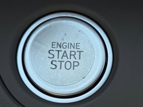 Certified 2025 Hyundai Elantra SEL image 14