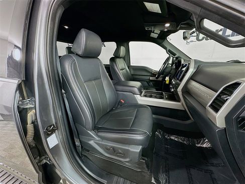 Used 2022 Ford F250 Lariat w/ Lariat Value Package image 34