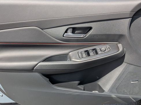 New 2026 Nissan Sentra SR w/ SR Premium Package FWD image 9