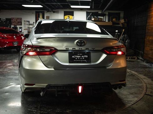 Used 2024 Toyota Camry SE FWD image 6