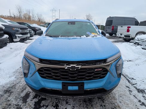 Used 2026 Chevrolet Trax RS w/ Driver Confidence Package image 2