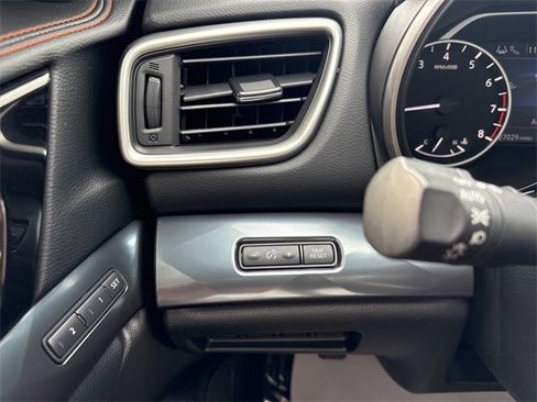 Used 2023 Nissan Maxima SR w/ Sport Mat Group image 13