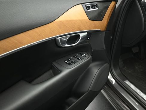 Used 2023 Volvo XC90 B6 Plus w/ Protection Package Premier AWD/4WD image 7