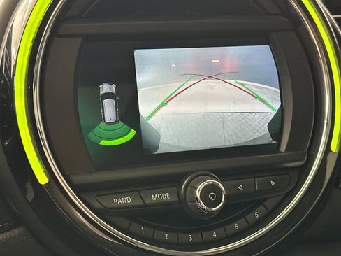 Used 2019 MINI Cooper Clubman Cooper image 22