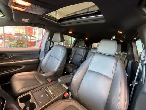 Used 2025 Honda Odyssey Sport-L image 9
