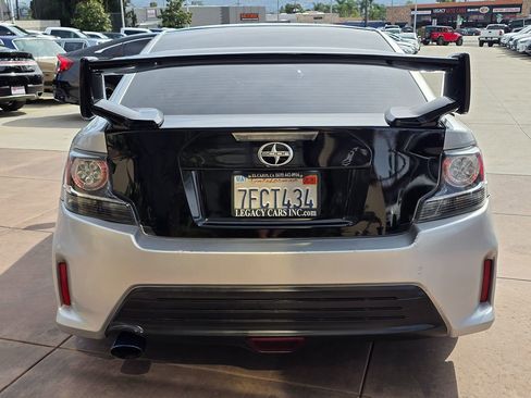 Used 2014 Scion tC FWD image 11