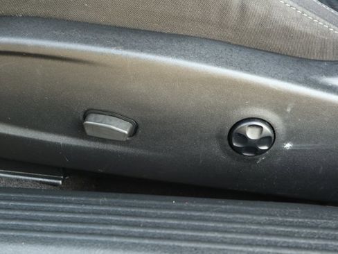 Used 2021 Dodge Challenger SXT w/ Driver Convenience Group image 21