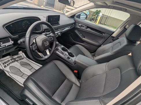 Used 2024 Honda Civic EX-L image 12