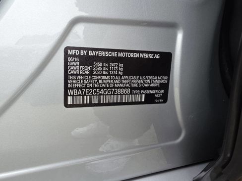 Used 2016 BMW 740i image 24