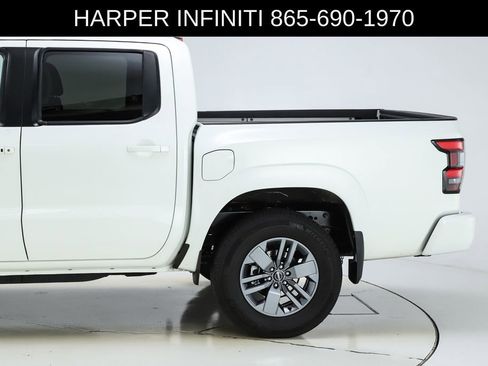 Used 2025 Nissan Frontier SV w/ SV Convenience Package image 41