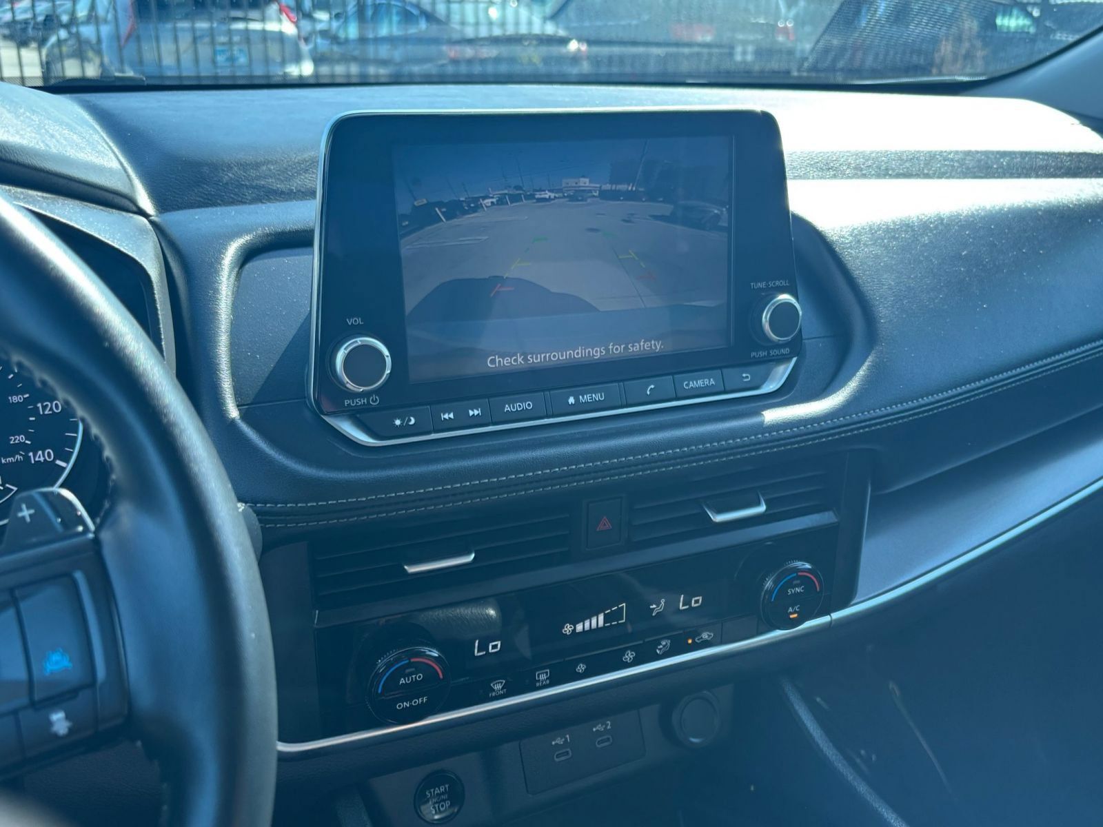 Used 2025 Nissan Rogue SV AWD/4WD image 25