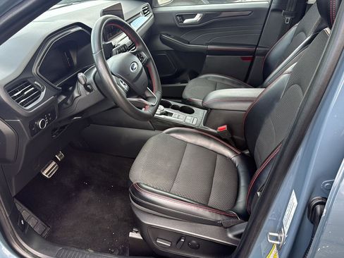 Used 2023 Ford Escape ST-Line FWD image 12
