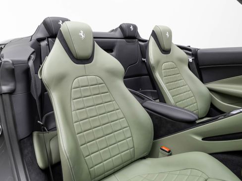 Certified 2025 Ferrari Roma Spider RWD image 55