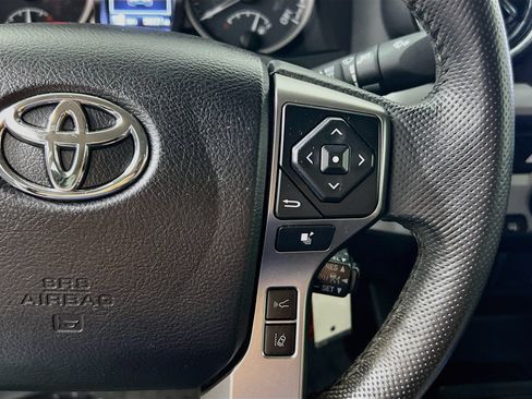 Used 2021 Toyota Tacoma SR5 RWD image 19
