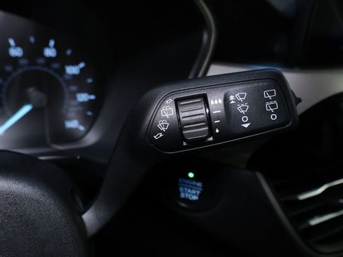 Used 2020 Ford Escape SE image 23