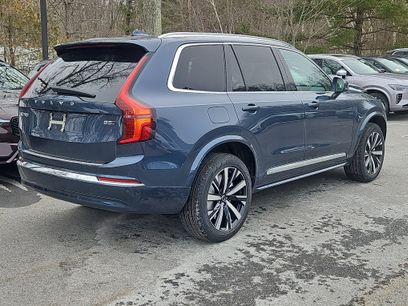 New 2026 Volvo XC90 B5 Core w/ Protection Package Premier