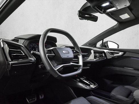 Certified 2025 Audi Q4 e-tron Premium Plus w/ Premium Plus image 10